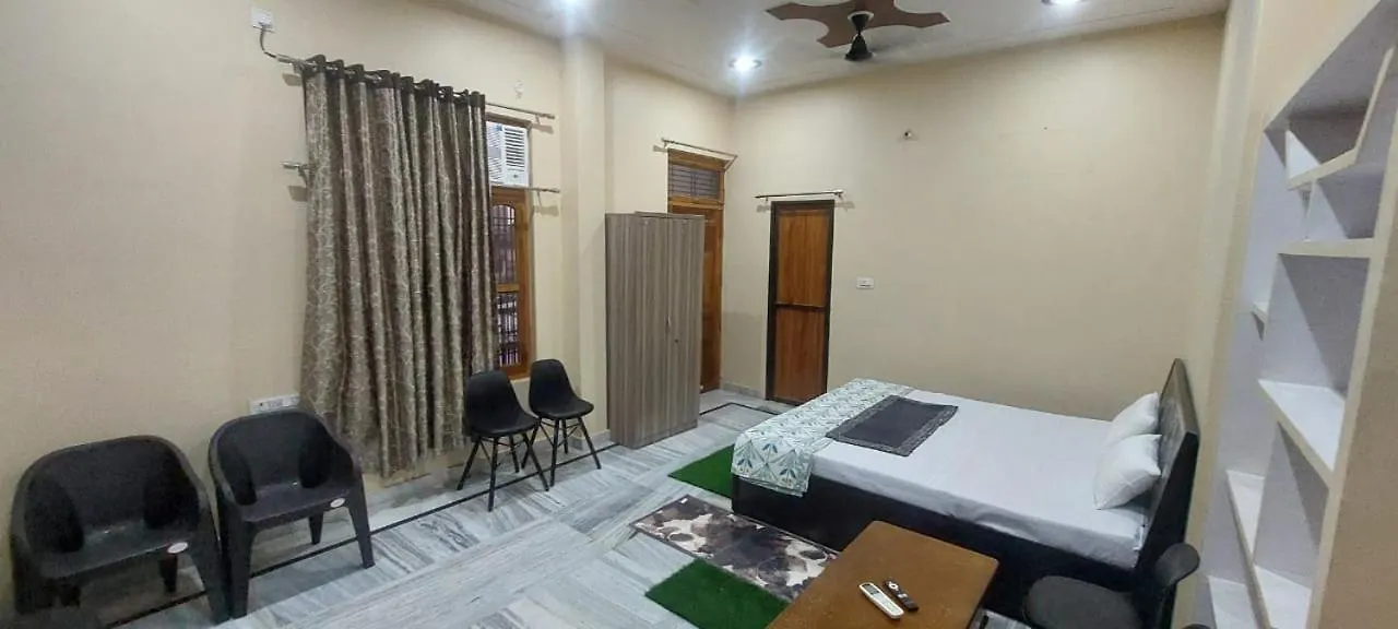 Urmila'S Homestay Varanasi